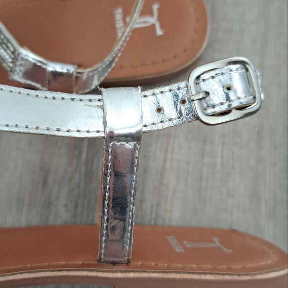 TRISTAN Silver Beaded Sandals - Picture 3 of 3